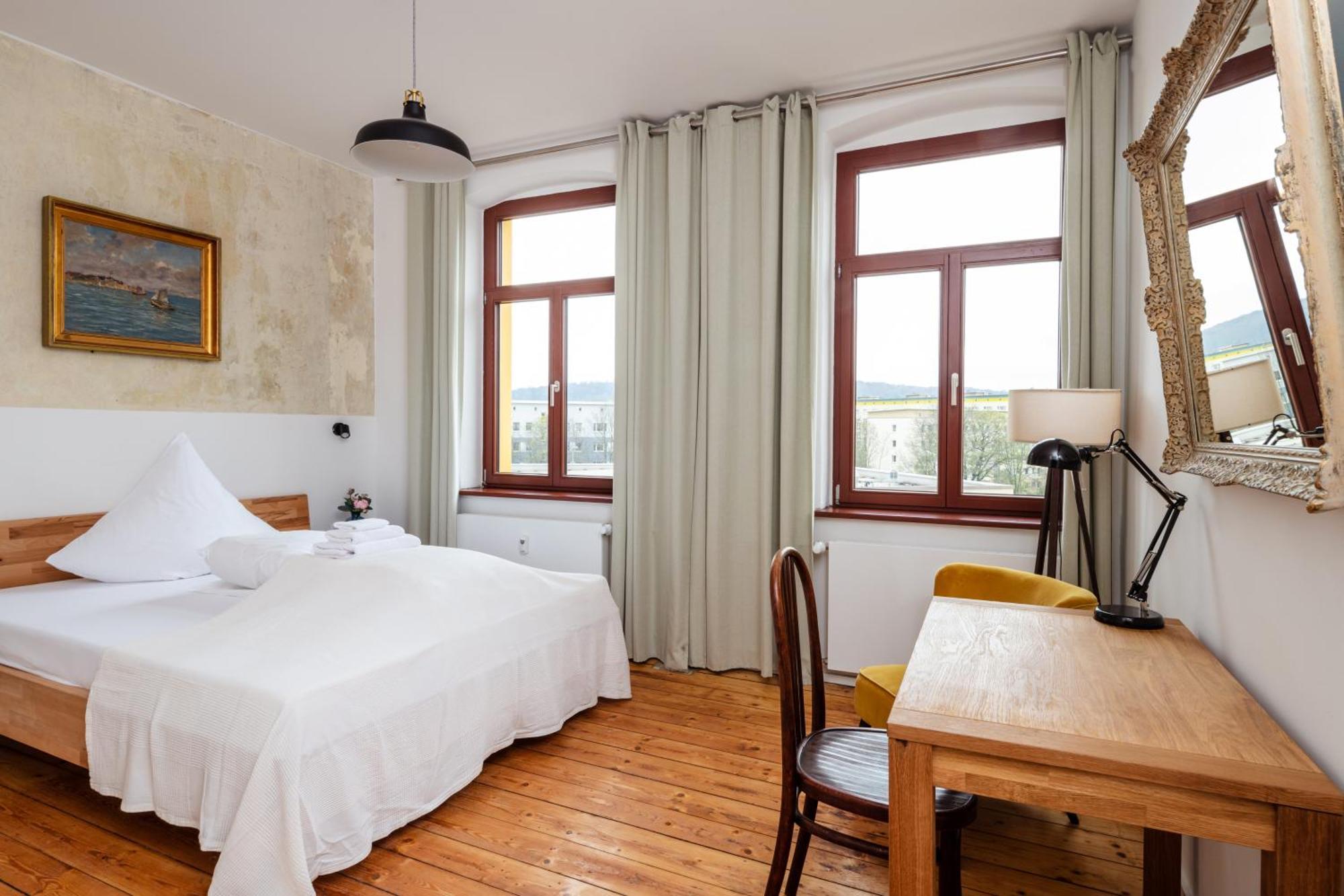 Kuenstlerzimmer Im Kulturhaus Haeselburg Gera Eksteriør bilde